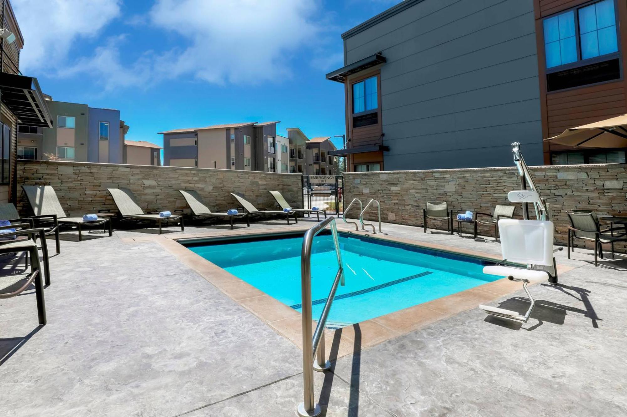 Springhill Suites By Marriott Truckee Lake Tahoe מראה חיצוני תמונה